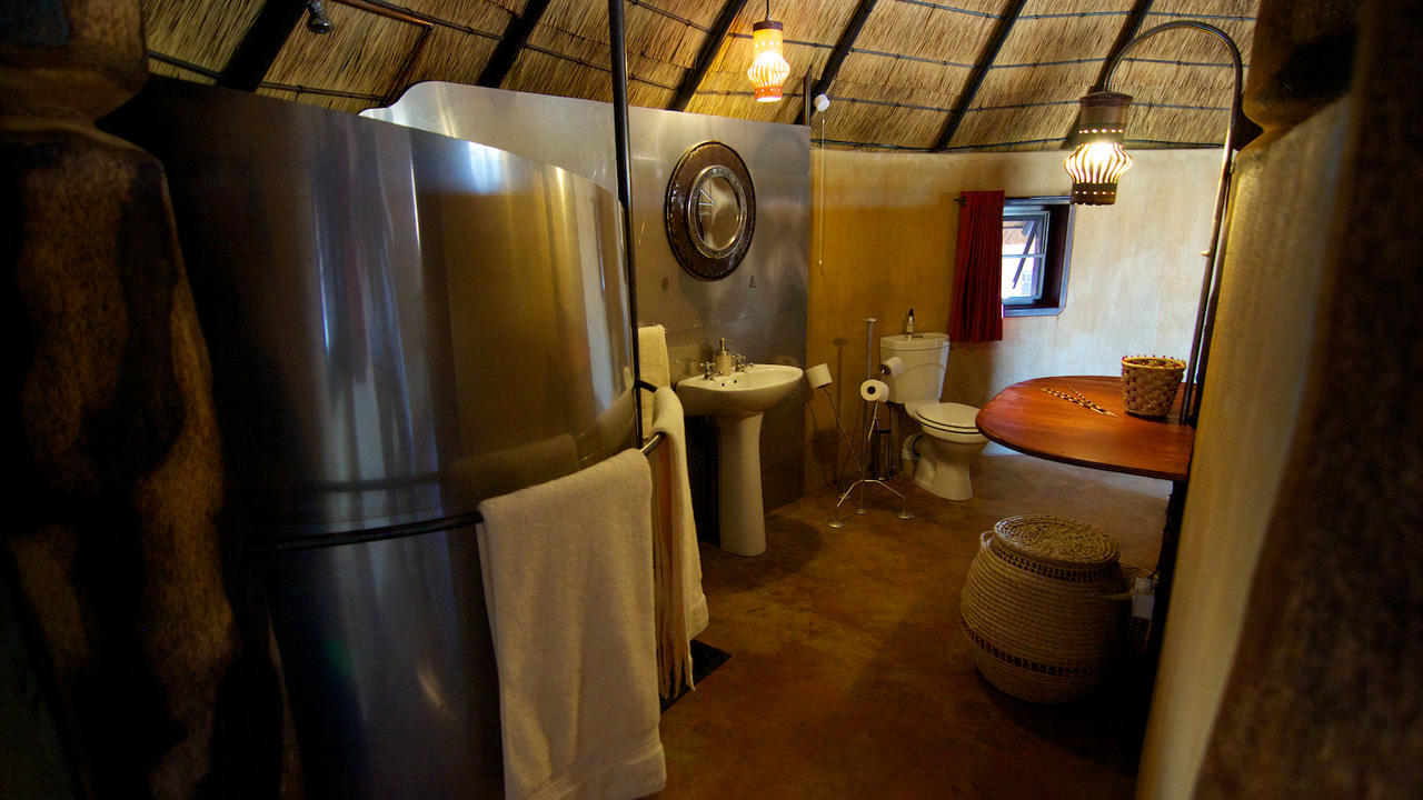 Ongula Village Homestead Lodge Omupumba Habitación foto