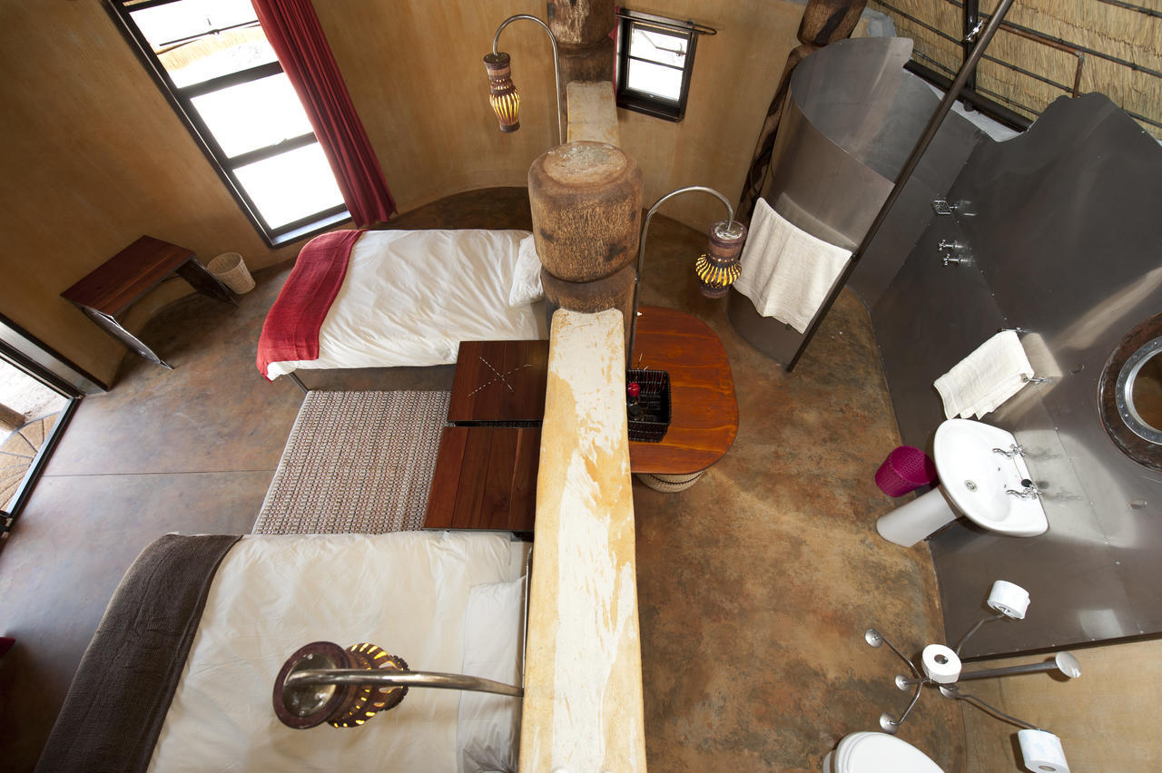 Ongula Village Homestead Lodge Omupumba Habitación foto